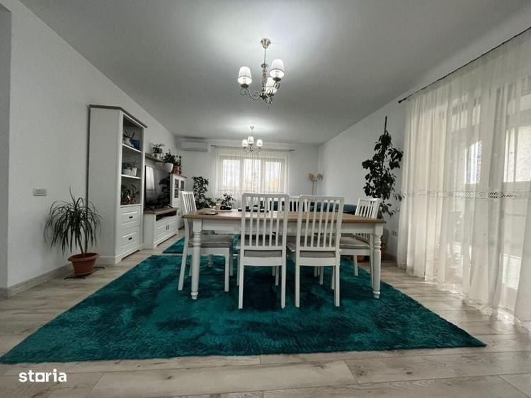 Casă cu 4 camere în Crevedia