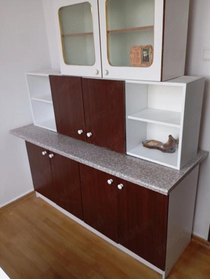 Apartament cu 2 camere decomandat în Tractorul