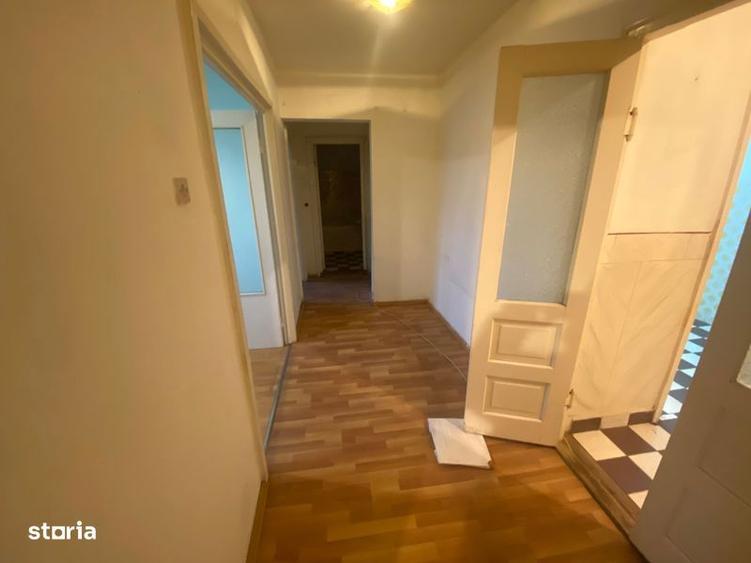 Apartament cu 3 camere decomandat în Rogerius