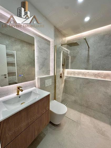 Apartament cu 3 camere decomandat în Ultracentral