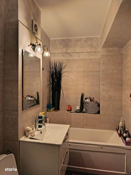 Apartament cu 2 camere decomandat în Calea Moldovei
