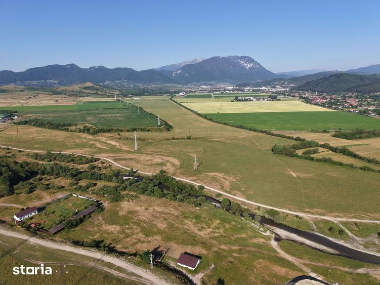 Teren de 7500 mp, în Central