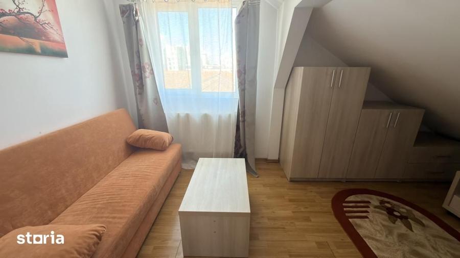 Apartament cu 2 camere semidecomandat în Calea Dumbrăvii