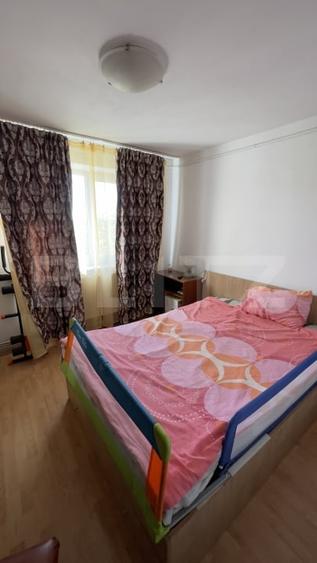 Apartament cu 2 camere semidecomandat, mobilat în Trivale