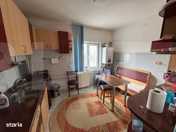Apartament cu 3 camere decomandat în Copălău
