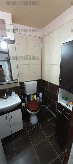 Apartament cu 3 camere decomandat în Soarelui