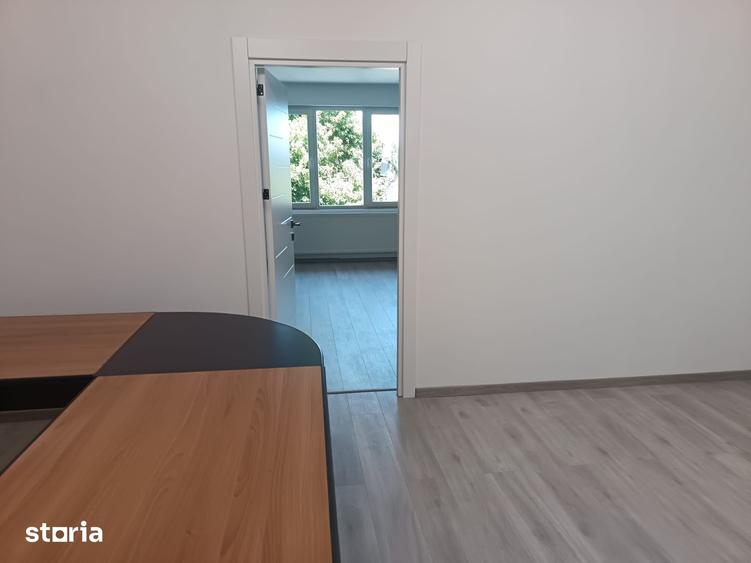 Apartament cu 3 camere în Trei Stejari