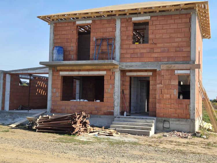Casă cu 4 camere în Burdujeni