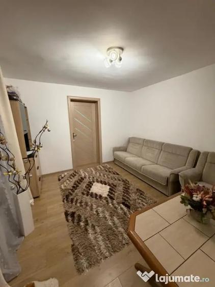 Casă cu 5 camere cu Teren 359 Mp în Brestei