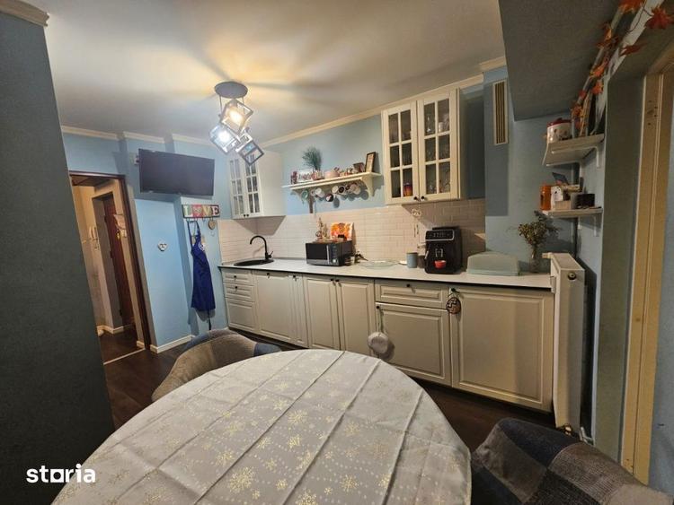 Apartament cu 3 camere semidecomandat, mobilat în Aviației