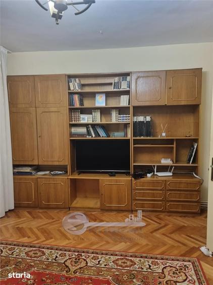 Apartament cu 3 camere decomandat în Tudor Vladimirescu