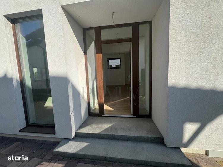 Casă cu 4 camere în Central