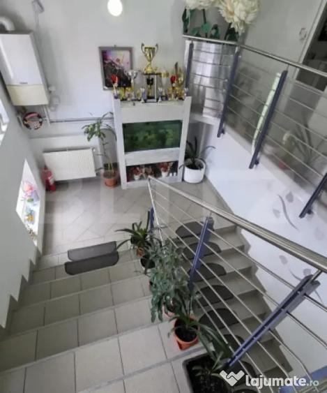 Spațiu comercial, de 350 mp, în Central