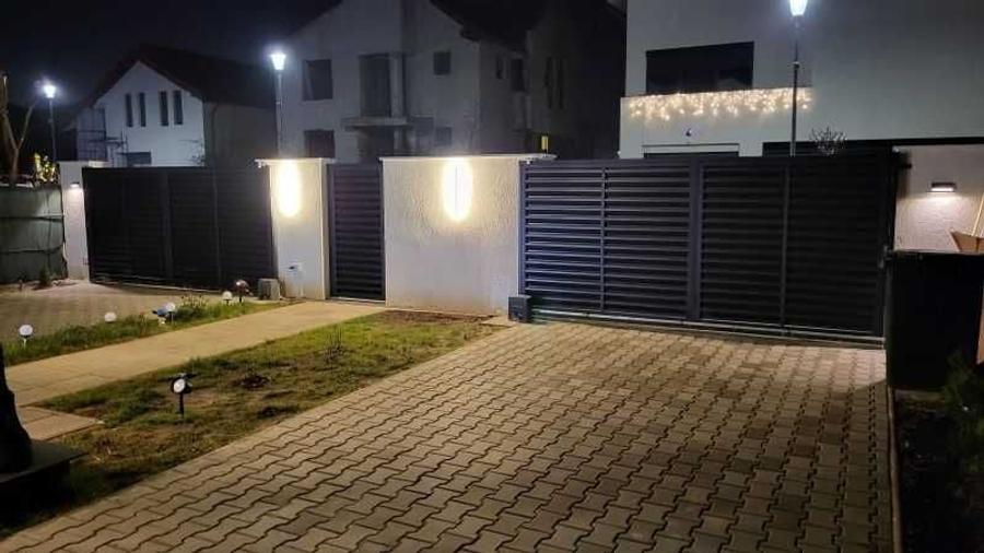 Casă cu 4 camere cu Teren 400 Mp în Central