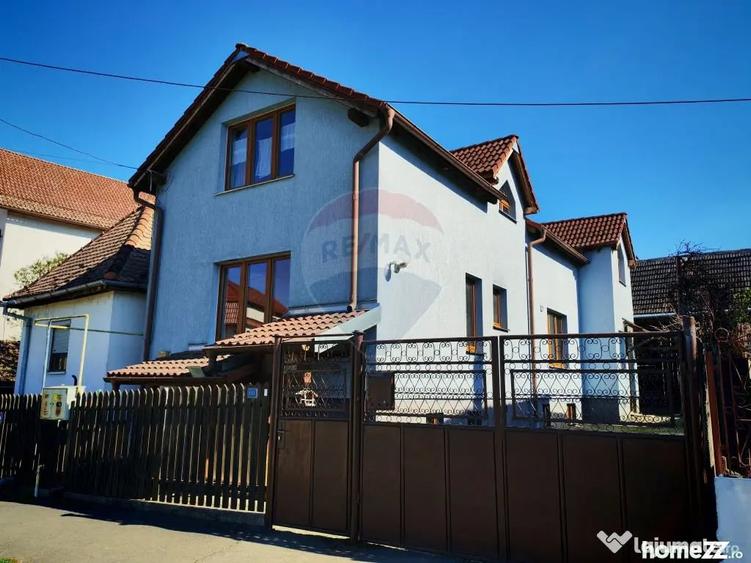 Casă cu 1 camere cu Teren 237 Mp în Central