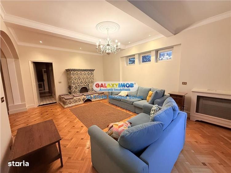 Apartament cu 4 camere în Arcul de Triumf