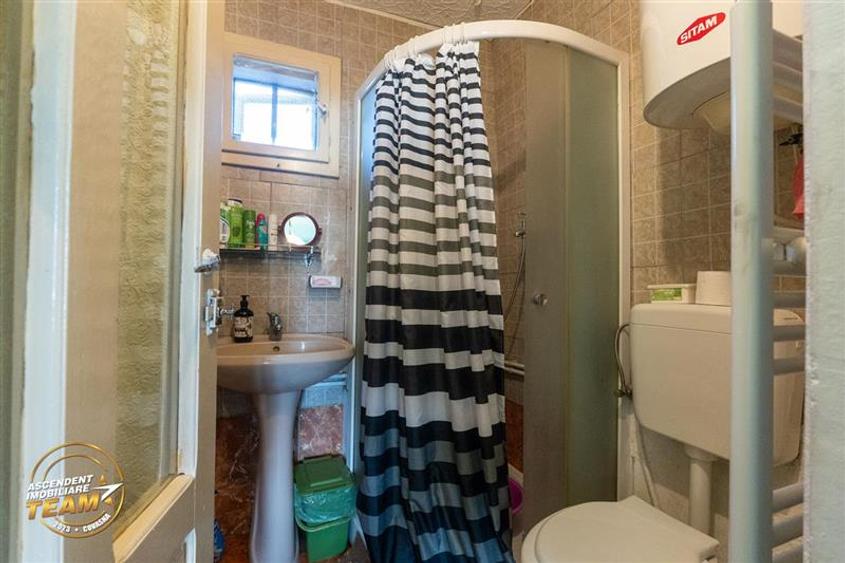 Casă cu 2 camere cu Canalizare în Lemnia