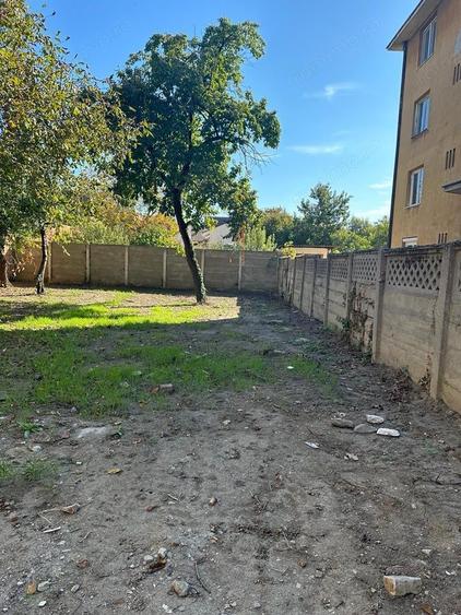 Casă cu 6 camere cu Teren 300 Mp în Bălcescu