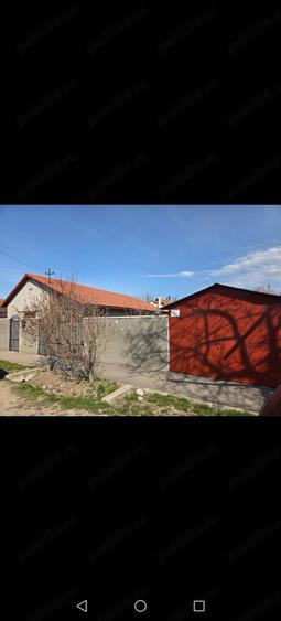 Casă cu 3 camere cu Teren 420 Mp în Central