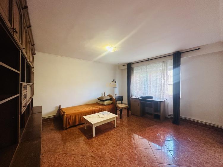 Apartament cu 3 camere decomandat, mobilat în Mănăștur