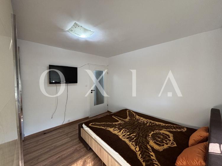 Apartament cu 3 camere decomandat, mobilat în Cetății