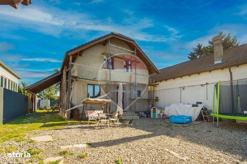 Casă cu 4 camere în Prejmer