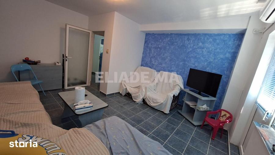 Apartament cu 3 camere decomandat în Sud
