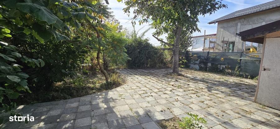 Casă cu 4 camere în Tărtășești