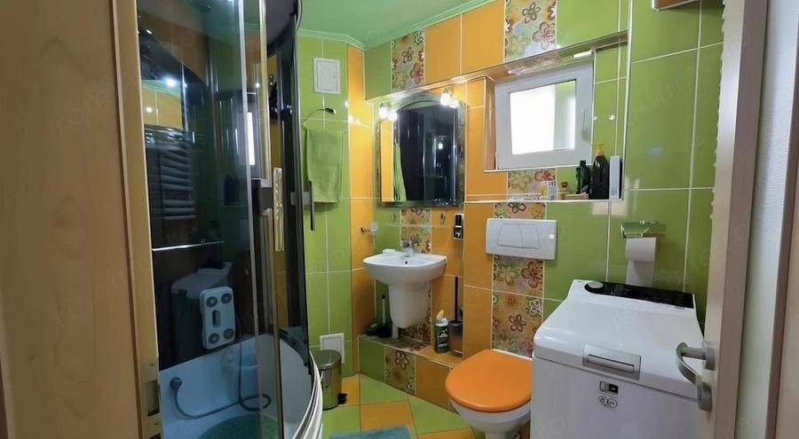 Apartament cu 4 camere decomandat în Complex Studențesc