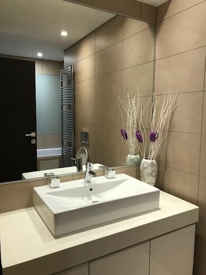 Apartament cu 2 camere decomandat, mobilat în Barbu Văcărescu