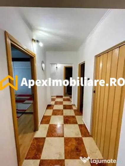 Apartament cu 2 camere decomandat, mobilat în Central