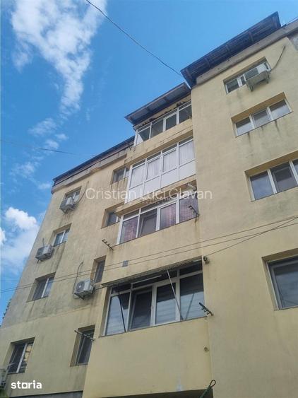 Apartament 3 cam,72 mp , doua bai zona PECO