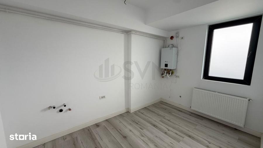 Apartament cu 3 camere semidecomandat în Odăile