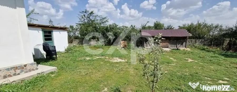 Casă cu 2 camere cu Teren 1274 Mp în Buzoești