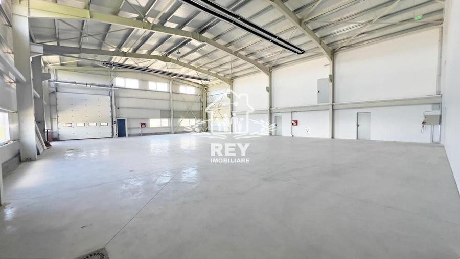 Spațiu industrial, de 730 mp, în Industrial Vest