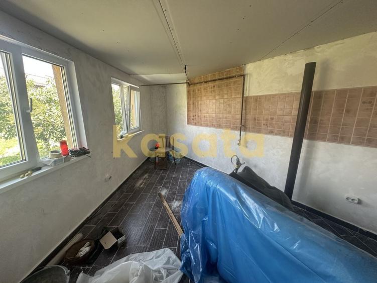 🏡 Casă de vânzare în Domnești | Curte 600 mp | Locație excelentă - 35