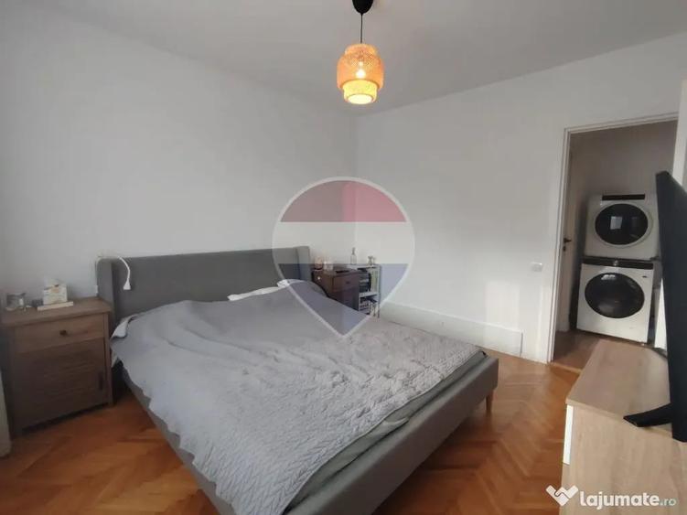 Apartament cu 3 camere decomandat în Săsar