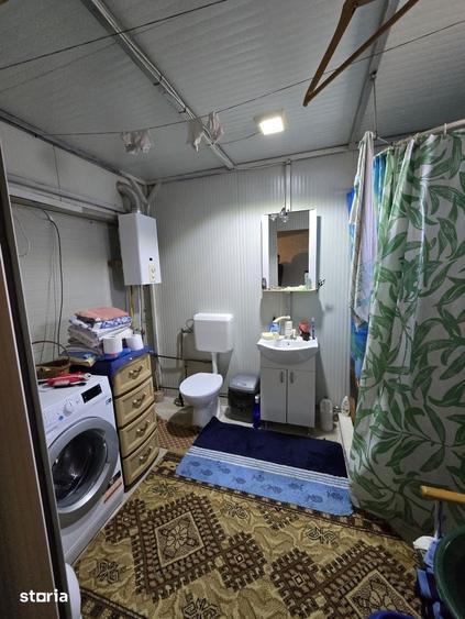 Casă cu 3 camere cu Teren 2876 Mp în Central