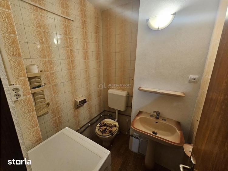 Apartament cu 3 camere decomandat, mobilat în Central