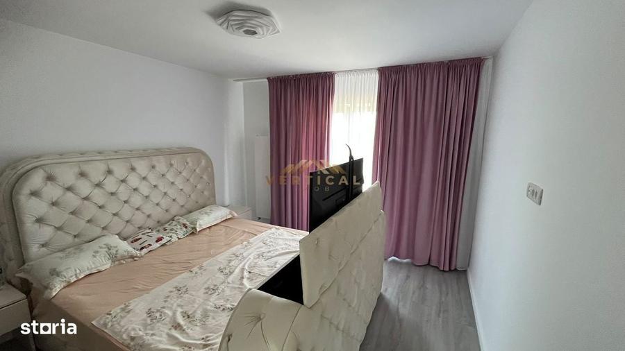 Casă cu 4 camere cu Teren 425 Mp în Vidra