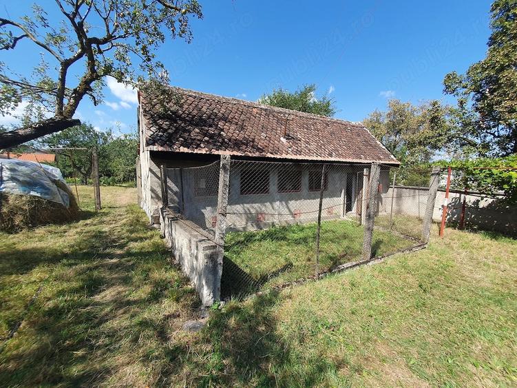 Casă cu 2 camere cu Teren 1200 Mp în Baciu