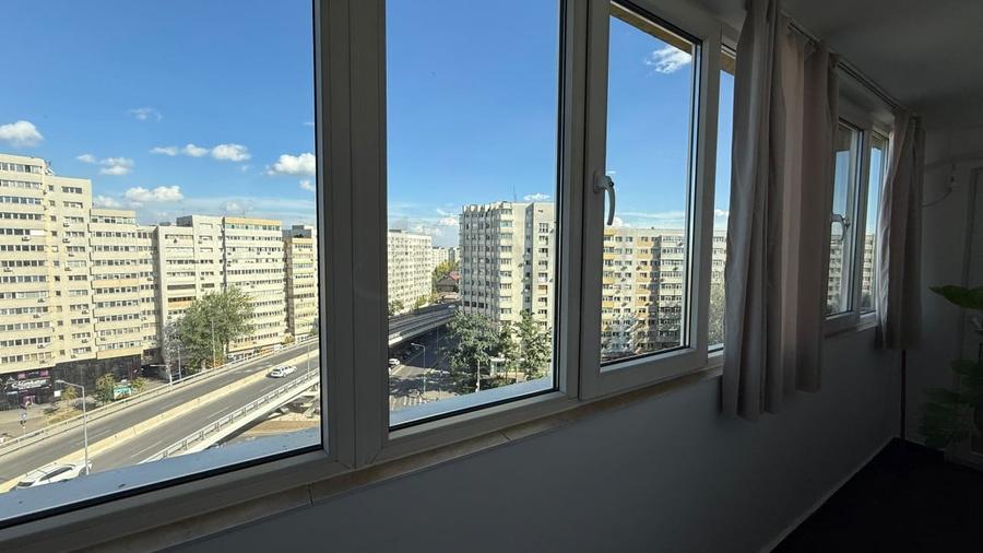 Apartament cu 3 camere decomandat, mobilat în Colentina