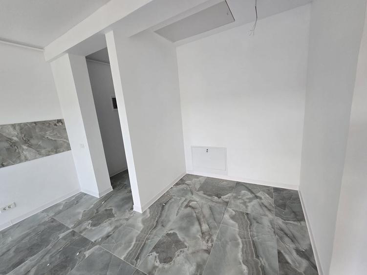 Apartament cu 2 camere decomandat în Girocului