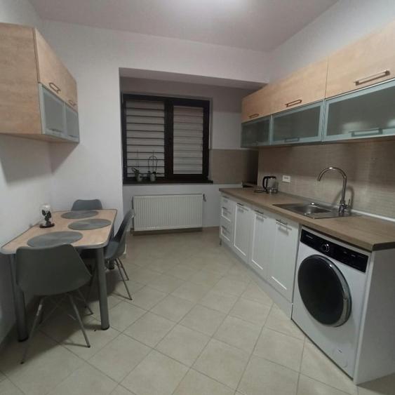 Apartament cu 2 camere decomandat, mobilat în Bucureștii Noi