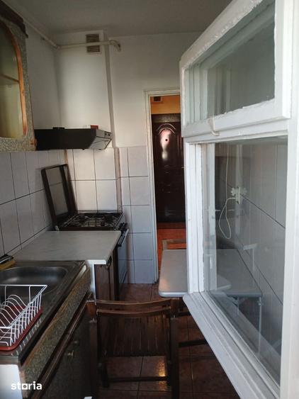 Garsonieră decomandată în Central