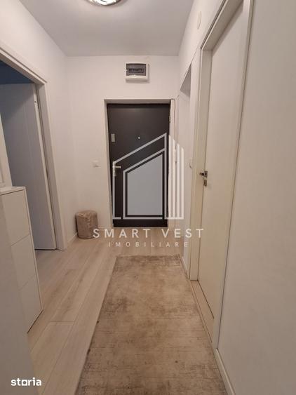 Apartament cu 5 camere semidecomandat în Central