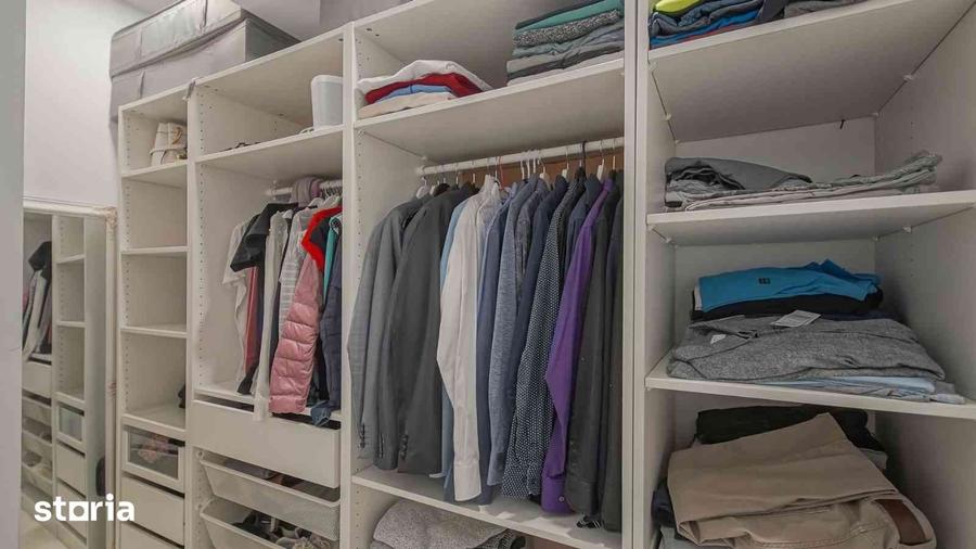 Apartament cu 4 camere în Tractorul