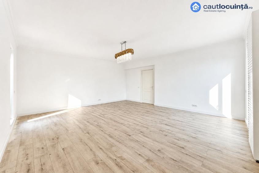 Apartament cu 3 camere decomandat în Obor