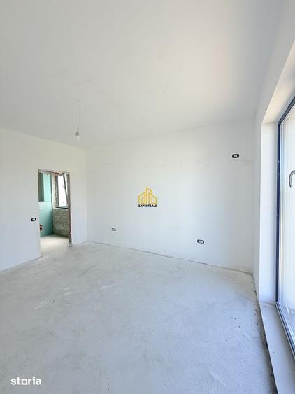 Casă cu 4 camere cu Teren 220 Mp în Ghencea