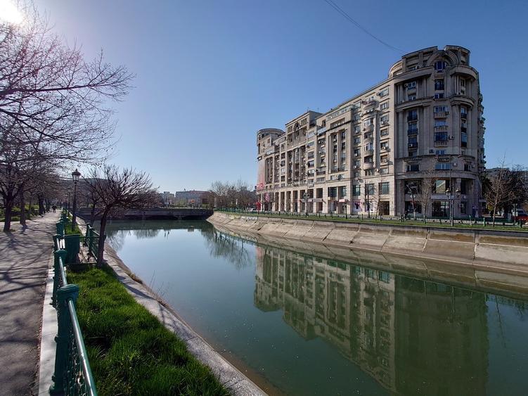 Apartament cu 2 camere decomandat în Unirii